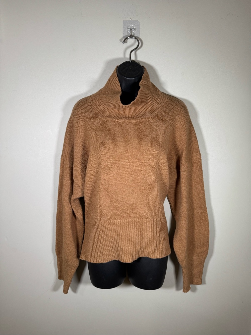 A New Day Camel Relaxed Turtleneck Sweater Large